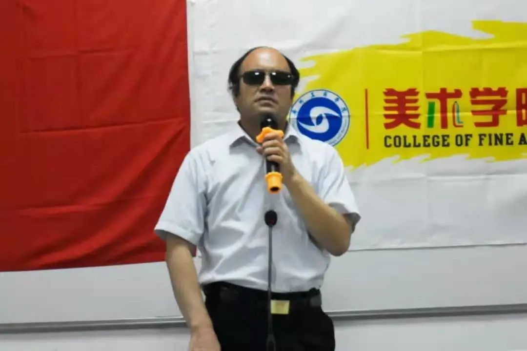 D393