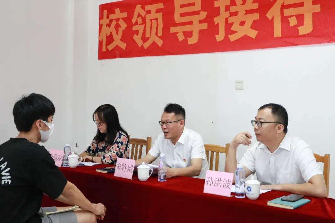 说明: 说明: 图片